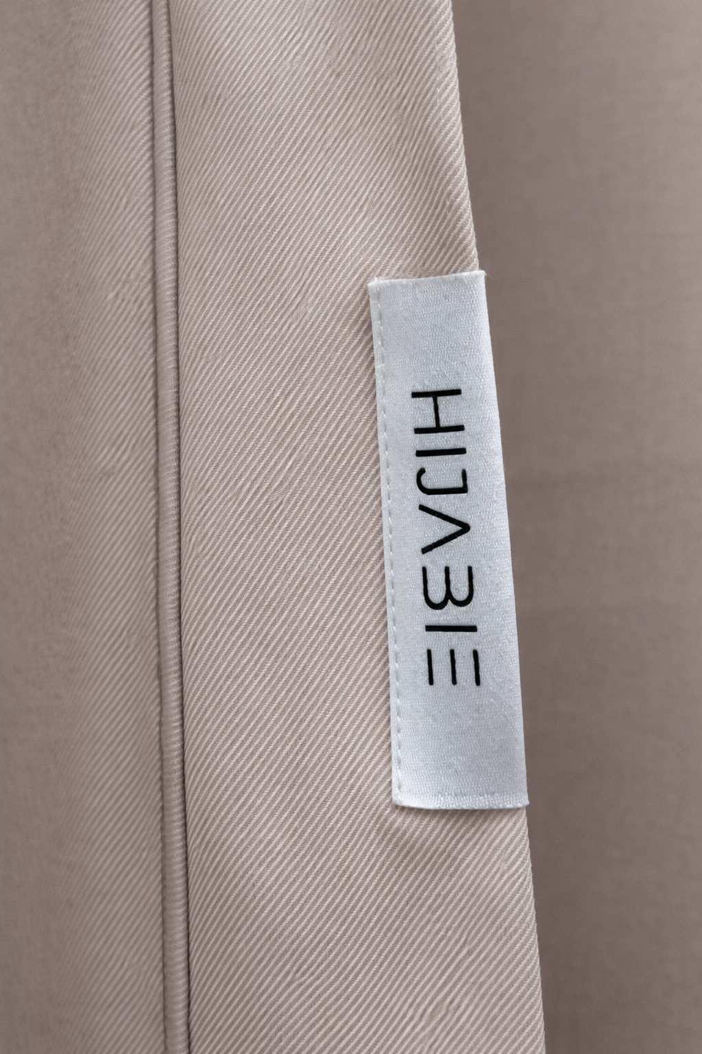 Essential Abaya – Taupe